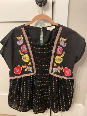 entro Black Floral Embroidered Top with Multicolor Accents - Small
